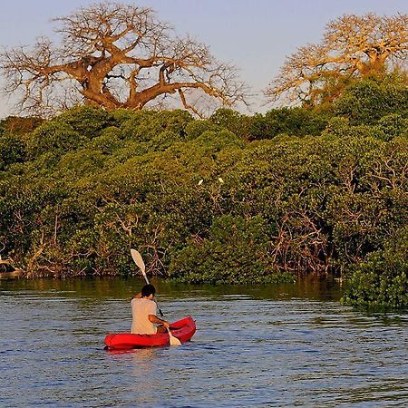 Kinasi Lodge Utende Ngoại thất bức ảnh