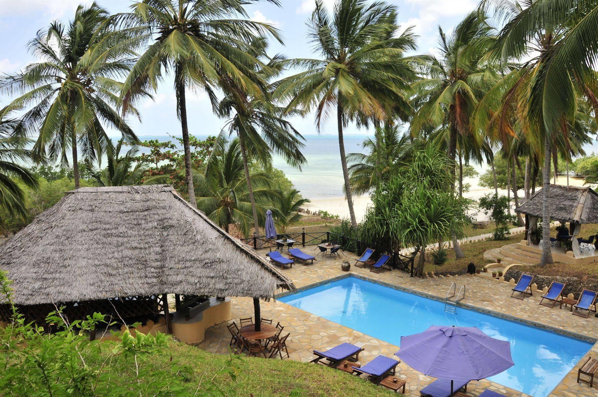 Kinasi Lodge Utende Ngoại thất bức ảnh